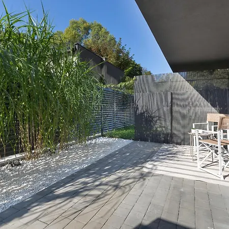 Zbozowa 2a Nowy Kleparz Cracow By Renters Apartmán